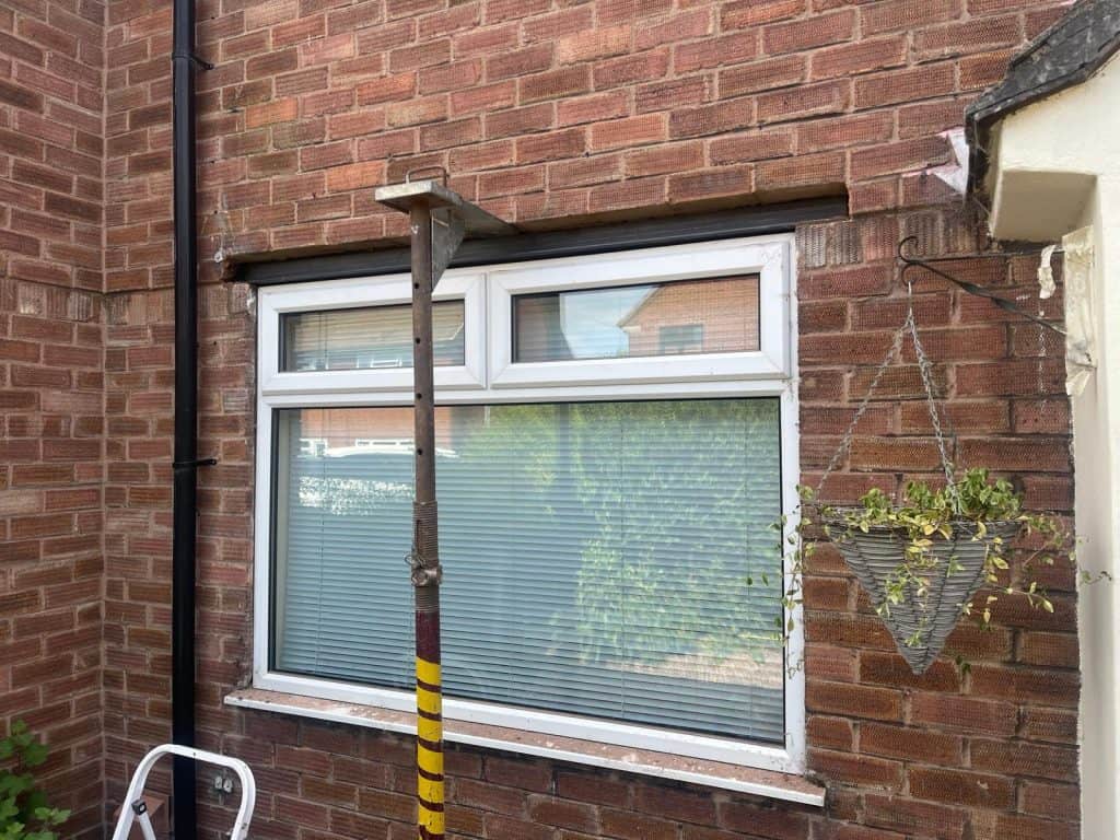 Lintel repair during - acrow prop support